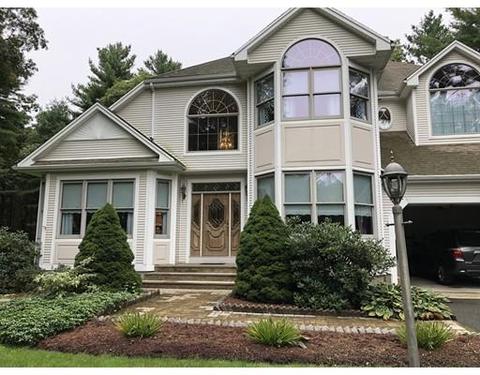 75 Avalon Dr, Taunton, MA 02780 photo 1