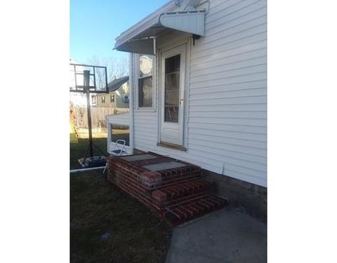 33 Jefferson Ave, Everett, MA 02149 photo 3