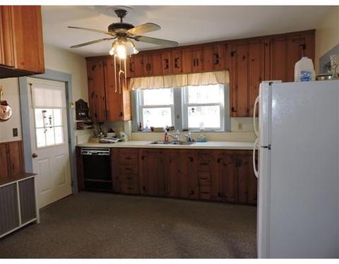 882 School St, Webster, MA 01570 photo 5