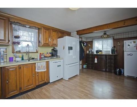 37 Drexel St, Springfield, MA 01104 photo 3