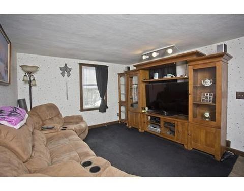 37 Drexel St, Springfield, MA 01104 photo 8