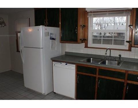 64 Jean Dr, Springfield, MA 01104 photo 6