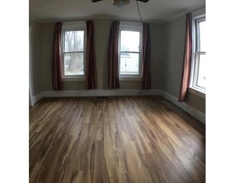 12 Spring St, Ware, MA 01082 photo 4