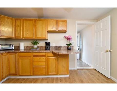 70 Lucerne Rd, Springfield, MA 01119 photo 13