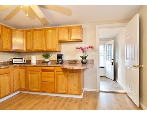 70 Lucerne Rd, Springfield, MA 01119 photo 10