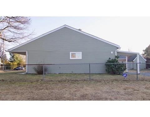 70 Lucerne Rd, Springfield, MA 01119 photo 3