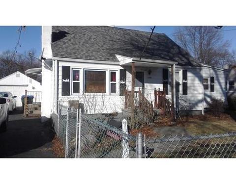 1050 Berkshire Ave, Springfield, MA 01151 photo 2