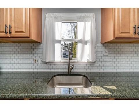 1318 Plumtree Rd, Springfield, MA 01119 photo 12