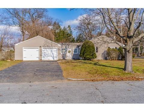 1318 Plumtree Rd, Springfield, MA 01119 photo 2