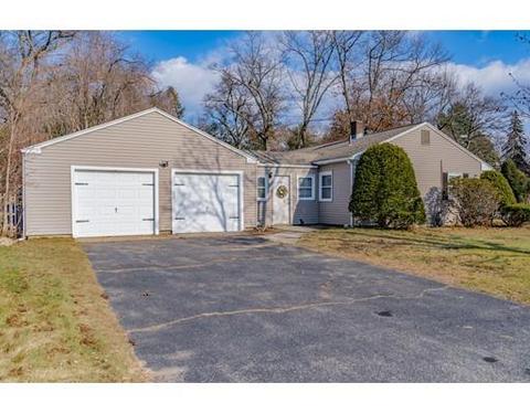 1318 Plumtree Rd, Springfield, MA 01119 photo 3