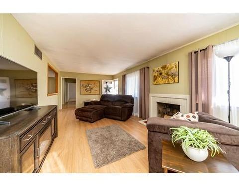 1318 Plumtree Rd, Springfield, MA 01119 photo 4