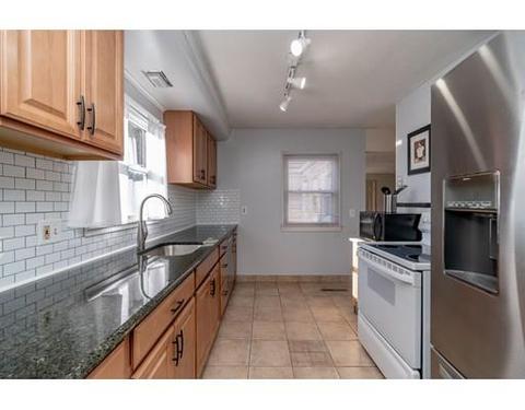 1318 Plumtree Rd, Springfield, MA 01119 photo 11
