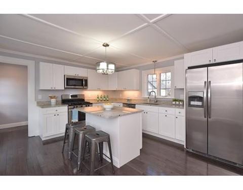96 E Central St, Natick, MA 01760 photo 2