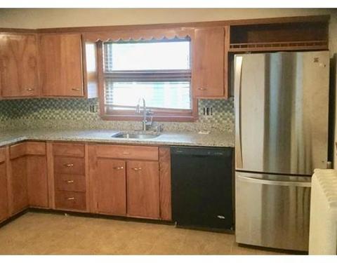 6 Thayer St, Worcester, MA 01603 photo 4