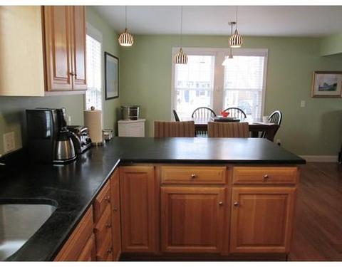 23 Riverside St, Danvers, MA 01923 photo 2