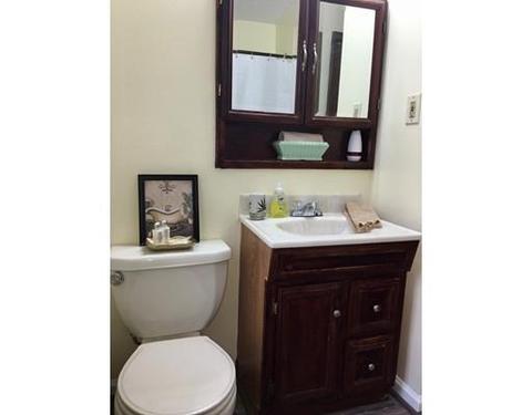 128 W Canton Cir, Springfield, MA 01104 photo 9