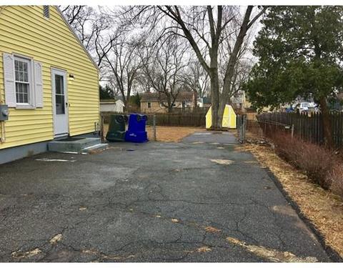 128 W Canton Cir, Springfield, MA 01104 photo 20