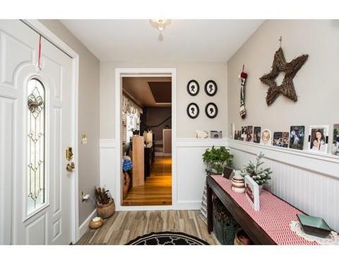 115 Sylvan St, Danvers, MA 01923 photo 3