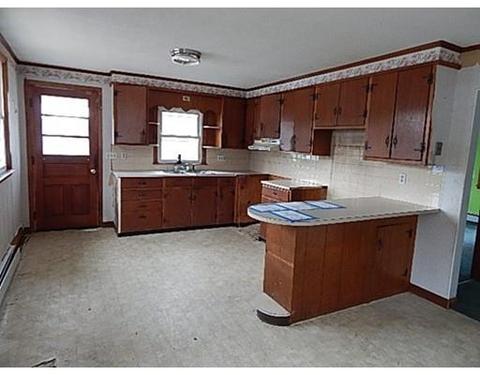 14 Jackson St, Gardner, MA 01440 photo 4