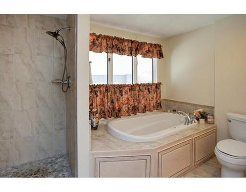 33 Studio Dr, Bourne, MA 02532 photo 19