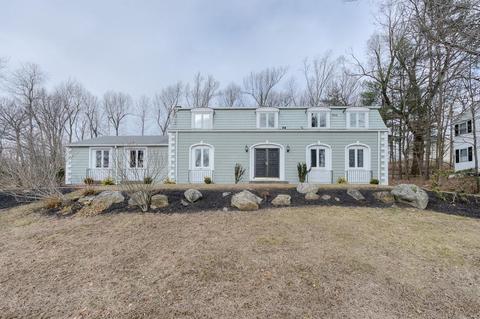 75 Barry Rd, Worcester, MA 01609 photo 1