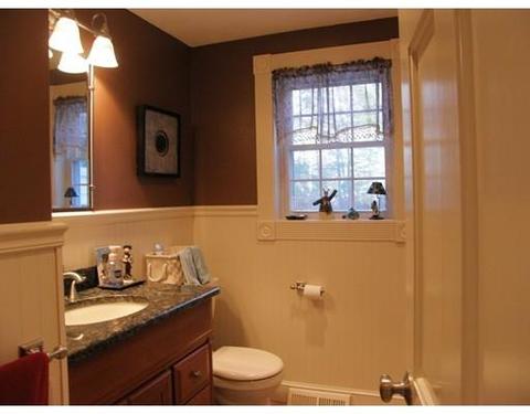 3 Blueberry Ln, Webster, MA 01570 photo 9