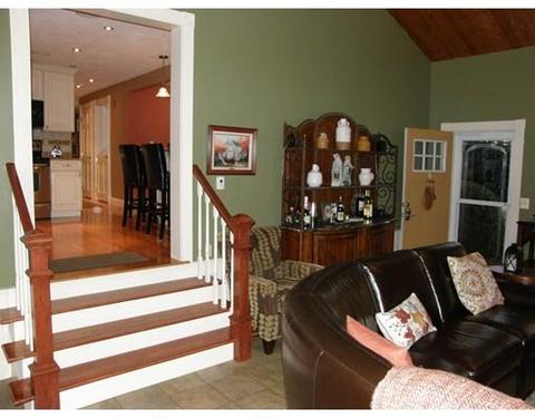 3 Blueberry Ln, Webster, MA 01570 photo 4