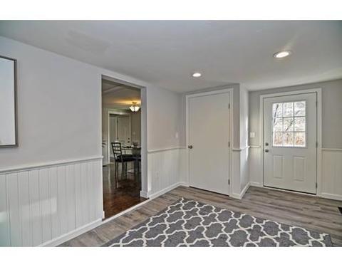 49 Grove St, Upton, MA 01568 photo 4