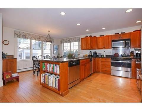 11 Coulton Park, Needham, MA 02492 photo 3