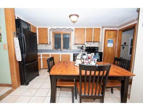 52 Hough Rd, Sutton, MA 01590 photo 3