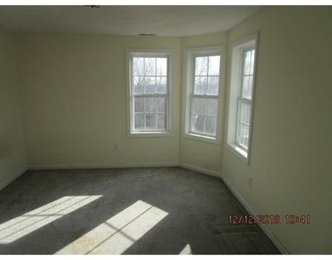 94 Ledgecrest Dr, Worcester, MA 01603 photo 8