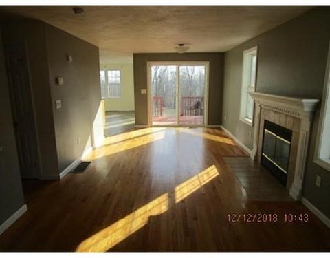 94 Ledgecrest Dr, Worcester, MA 01603 photo 5