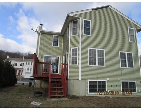 94 Ledgecrest Dr, Worcester, MA 01603 photo 2