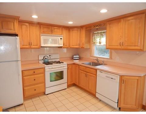 29 Marshview Dr, Marshfield, MA 02050 photo 2