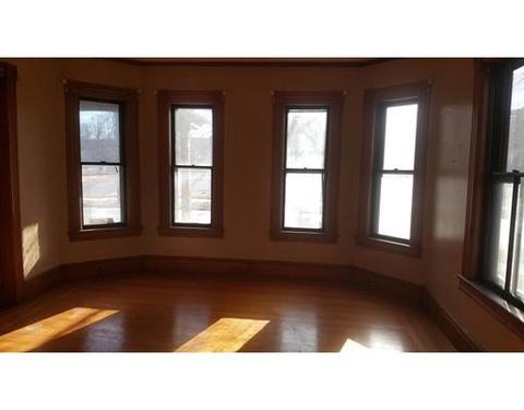 39 Fairview, Chicopee, MA 01013 photo 3