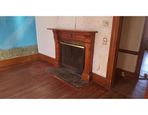 39 Fairview, Chicopee, MA 01013 photo 2