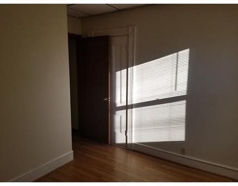 15 Hall St, Fall River, MA 02724 photo 10
