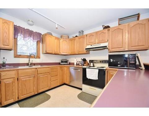 69 Barker Hill Rd, Townsend, MA 01469 photo 3