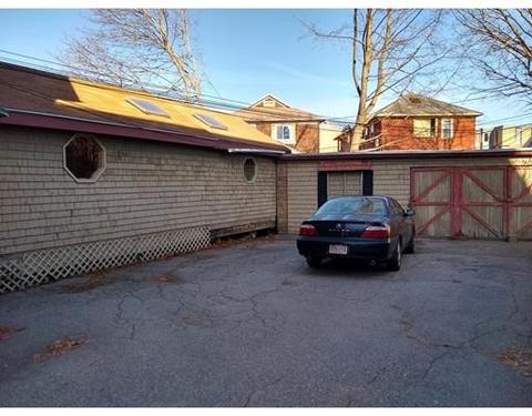 28 Clement St, Worcester, MA 01603 photo 3