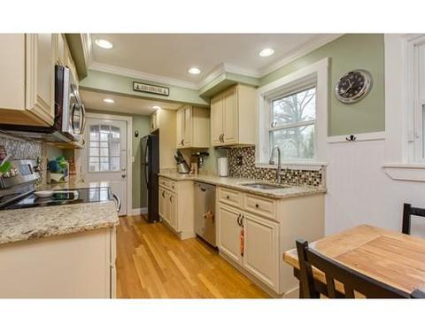 13 Colburn, Reading, MA 01867 photo 12
