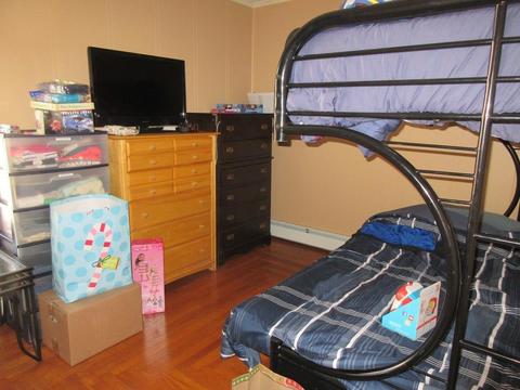 76 Howe St, Fall River, MA 02724 photo 3