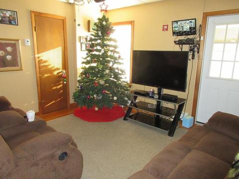 76 Howe St, Fall River, MA 02724 photo 8