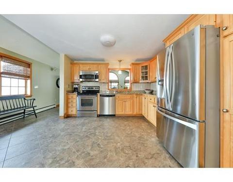 7 Birchcroft Rd, Canton, MA 02021 photo 4