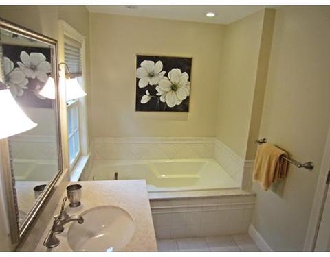 6 Trinity Ct, Wellesley, MA 02481 photo 10
