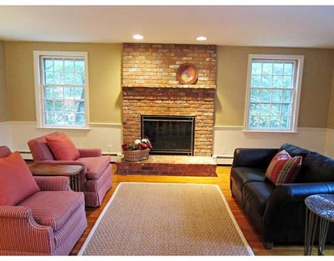 6 Trinity Ct, Wellesley, MA 02481 photo 8