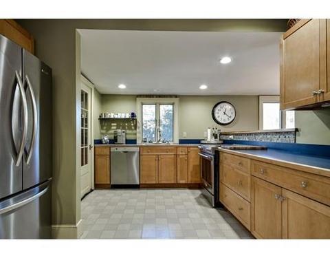 9 Columbia Ter, Dedham, MA 02026 photo 4