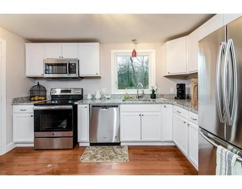 22 Devonshire Dr, Mashpee, MA 02649 photo 8