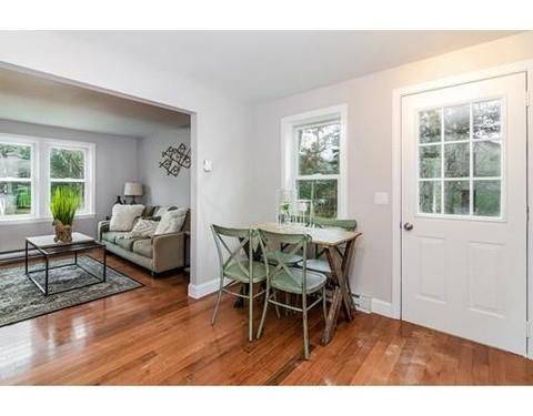 22 Devonshire Dr, Mashpee, MA 02649 photo 6