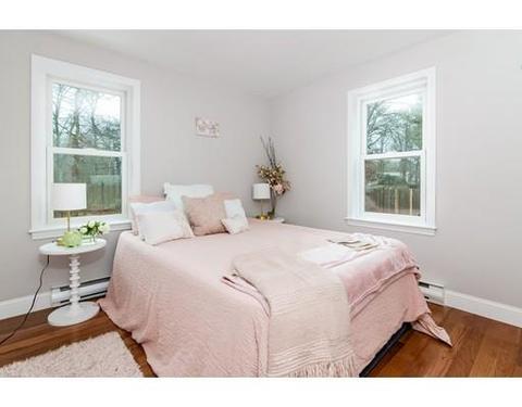 22 Devonshire Dr, Mashpee, MA 02649 photo 9