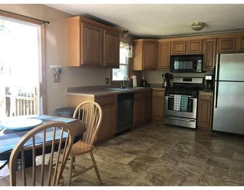 75 Labelle Dr, Springfield, MA 01129 photo 2
